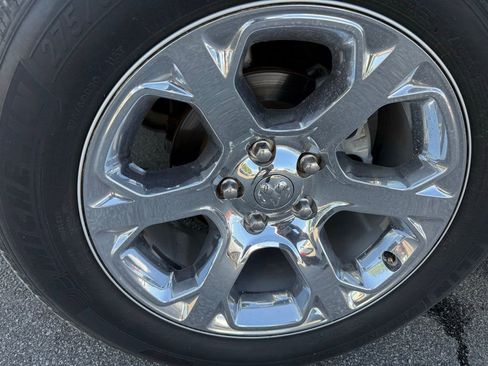 Used 2013 RAM 1500 Laramie w/ Convenience Group AWD/4WD image 9