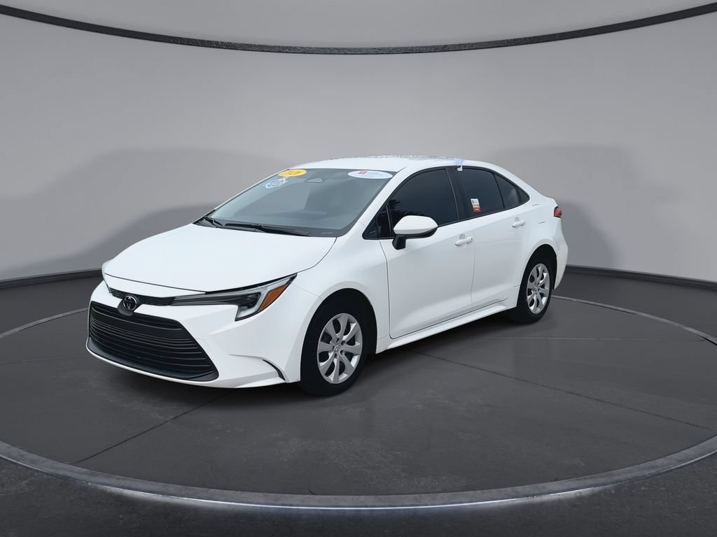 Certified 2026 Toyota Corolla LE FWD image 4