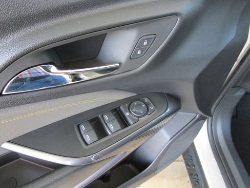 New 2026 Chevrolet Trax ACTIV w/ Driver Confidence Package FWD image 24