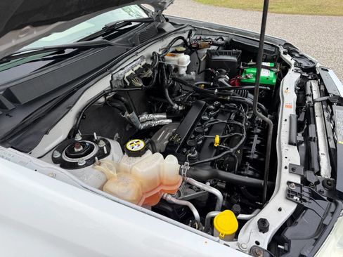 Used 2011 Ford Escape XLS w/ 101A Rapid Spec Order Code image 24