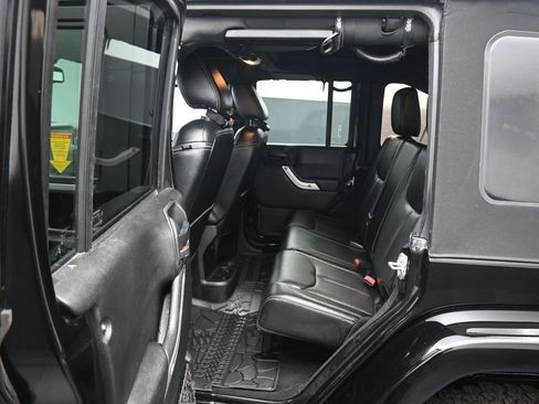 Used 2017 Jeep Wrangler Unlimited Sahara w/ Max Tow Package image 26