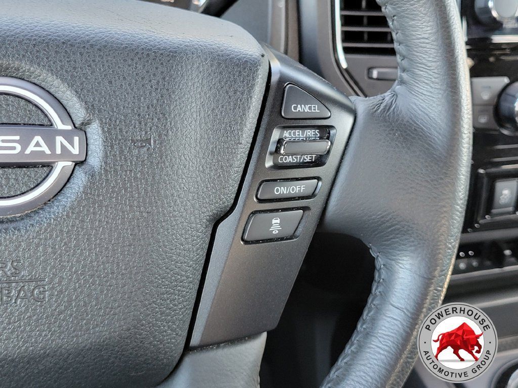Used 2024 Nissan Titan SV w/ SV Convenience Package RWD image 29