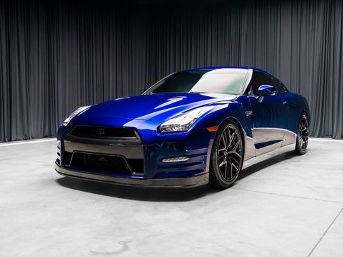 Used 2013 Nissan GT-R Black Edition AWD/4WD image 20