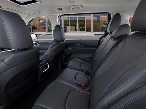 New 2026 Kia Carnival Hybrid FWD image 18