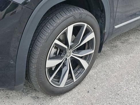Used 2024 Volkswagen Atlas Cross Sport SEL Premium R-Line AWD/4WD image 6