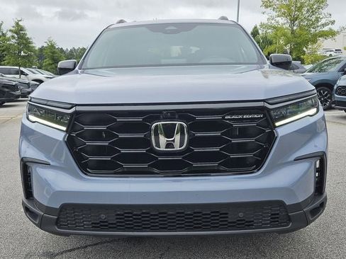 New 2025 Honda Pilot Black Edition image 2