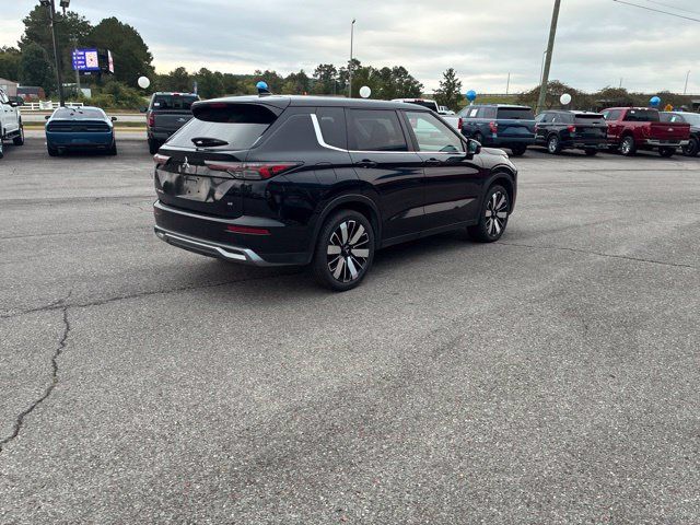 Used 2025 Mitsubishi Outlander SE FWD image 31