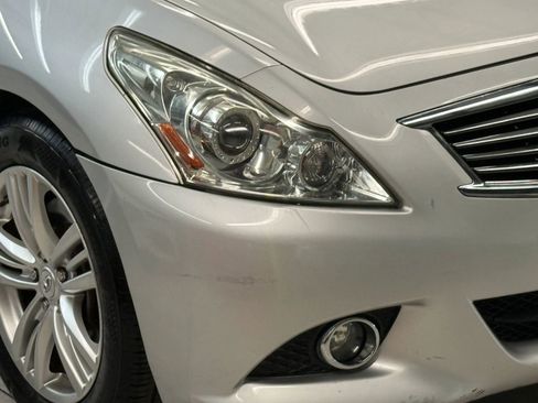 Used 2015 INFINITI Q40 w/ Navigation Package RWD image 6