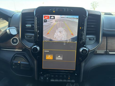 Used 2023 RAM 3500 Limited image 9