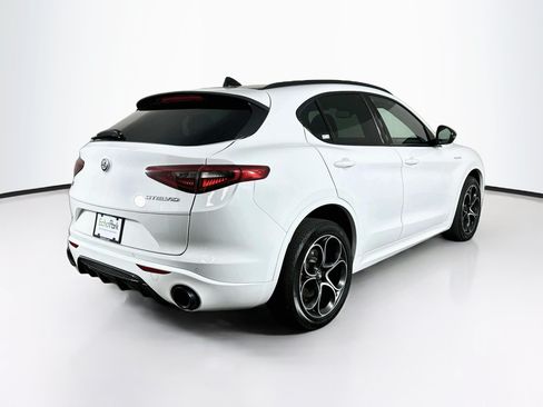 Used 2023 Alfa Romeo Stelvio Veloce AWD/4WD image 9