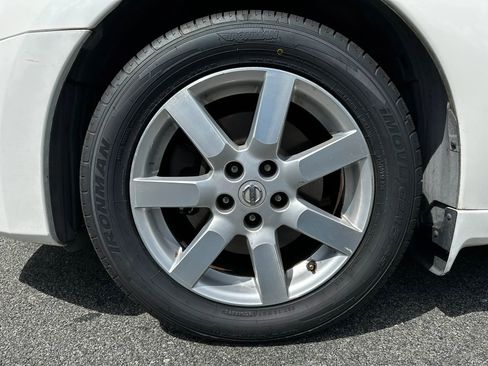 Used 2004 Nissan Maxima 3.5 SL w/ Driver Preferred Pkg image 13