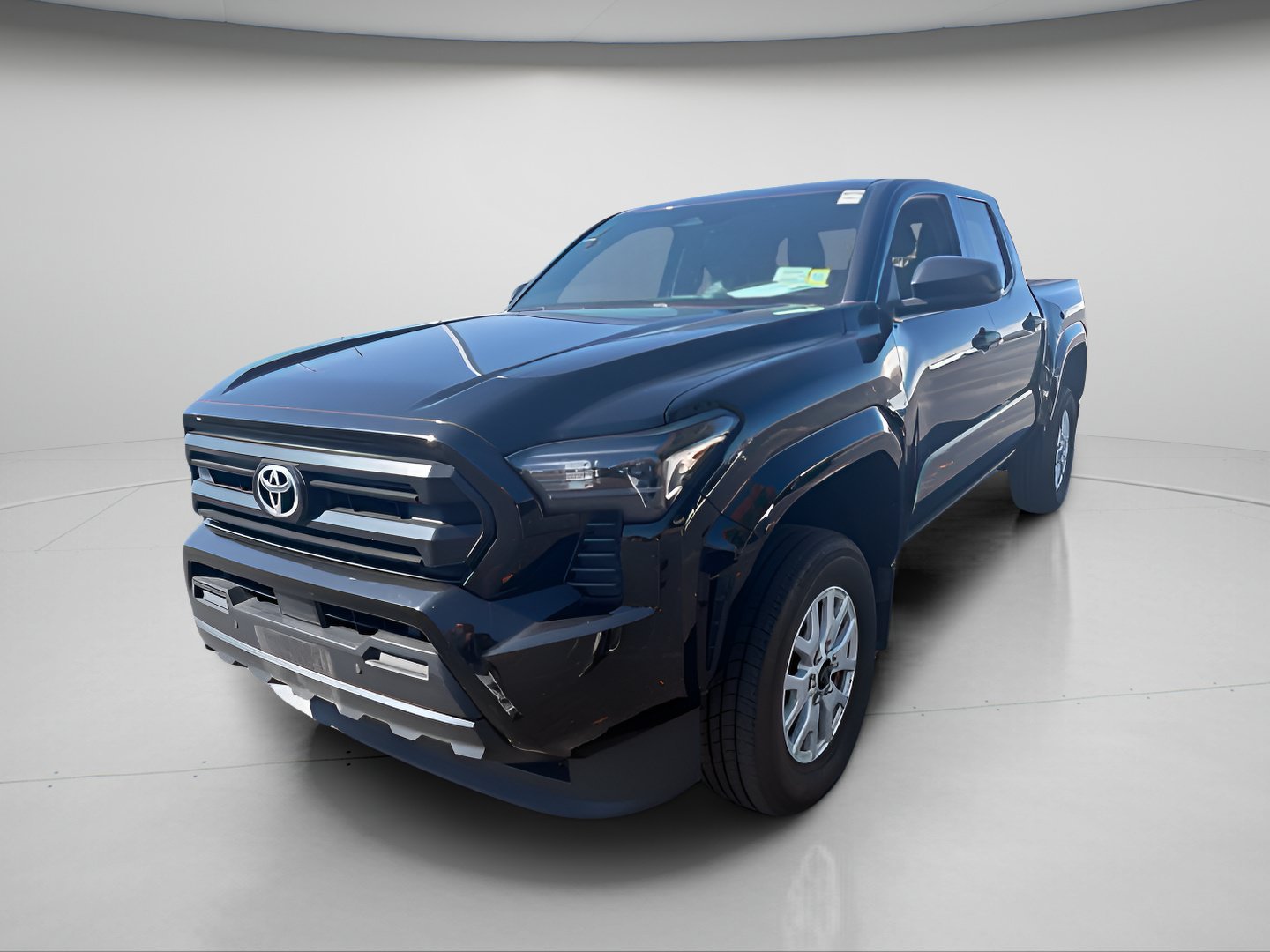 Used 2024 Toyota Tacoma SR w/ SR Upgrade Package AWD/4WD image 2