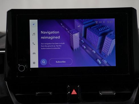 Certified 2025 Toyota Corolla SE image 17