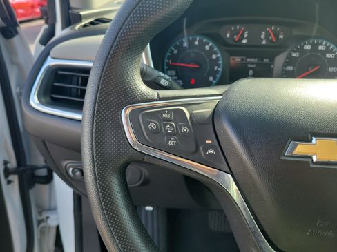 Used 2021 Chevrolet Equinox LS w/ LS Convenience Package FWD image 25