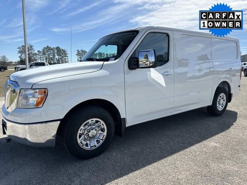 Used 2020 Nissan NV 3500 SL w/ Navigation Package image 8