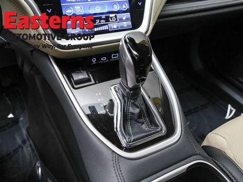 Used 2023 Subaru Outback Limited image 13