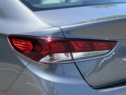 Used 2018 Hyundai Sonata SEL w/ Cargo Package FWD image 10