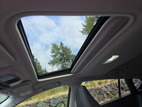 Certified 2025 Subaru Crosstrek 2.5i Premium AWD/4WD image 20