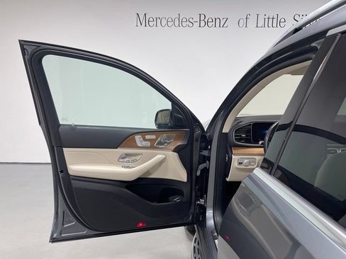 Certified 2022 Mercedes-Benz GLS 450 4MATIC image 17