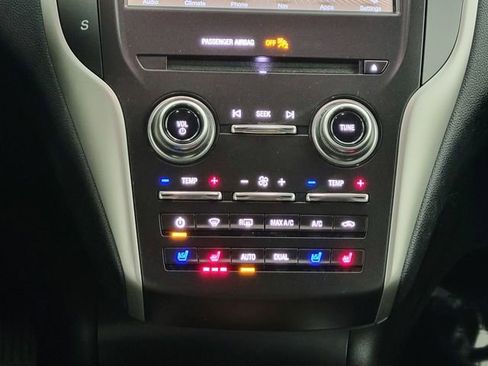 Used 2019 Lincoln MKC Reserve w/ MKC Climate Package image 23