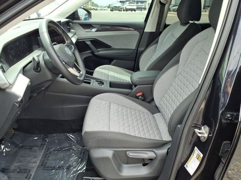 Certified 2025 Volkswagen Tiguan S AWD/4WD image 20