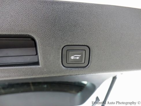 Certified 2024 Chevrolet Traverse LT image 23