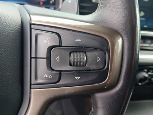 Used 2023 Chevrolet Silverado 1500 High Country w/ Technology Package AWD/4WD image 15