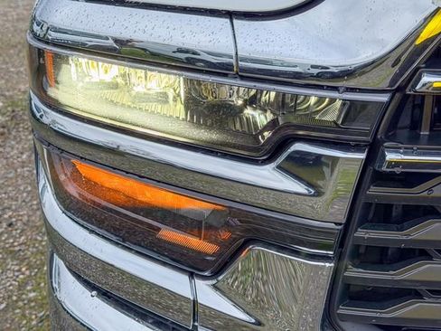 New 2026 RAM 2500 Big Horn AWD/4WD image 5