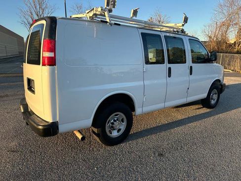 Used 2015 Chevrolet Express 2500 image 39
