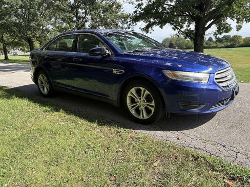 Used 2014 Ford Taurus SEL FWD image 13
