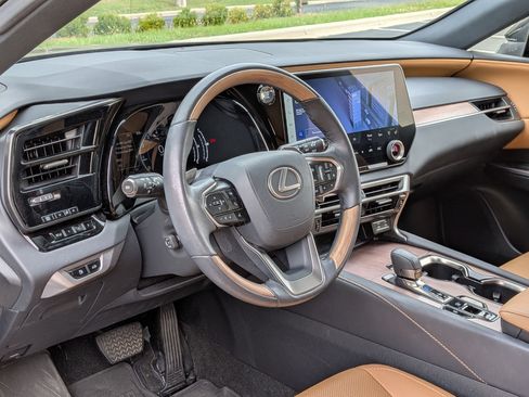 Used 2023 Lexus RX 350 Premium w/ Accessory Package FWD image 12