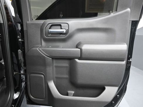 Used 2025 Chevrolet Silverado 1500 Custom Trail Boss image 32