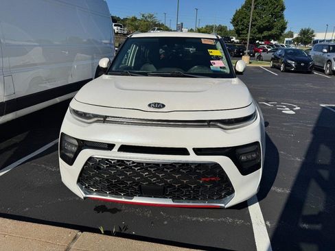 Used 2020 Kia Soul GT-Line Turbo FWD image 2