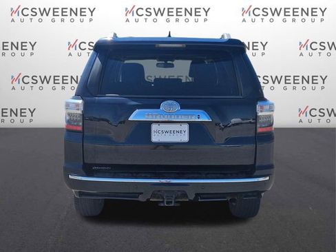 Used 2017 Toyota 4Runner Limited AWD/4WD image 4