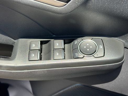 Certified 2022 Ford Escape SE FWD image 16