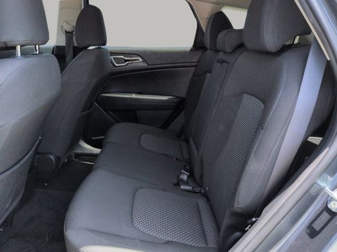 Used 2023 Kia Sportage LX FWD image 18