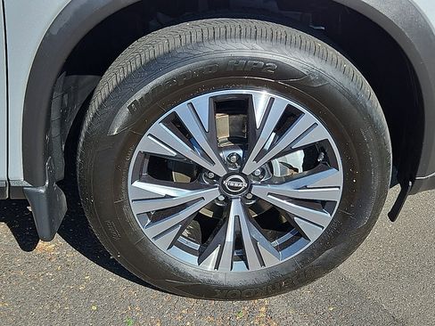 Certified 2023 Nissan Rogue SV image 8