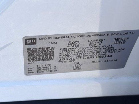 Used 2024 GMC Terrain SLE FWD image 35