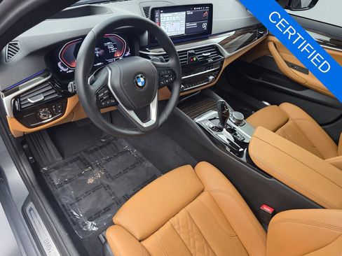 Used 2023 BMW 530i w/ Premium Package RWD image 11