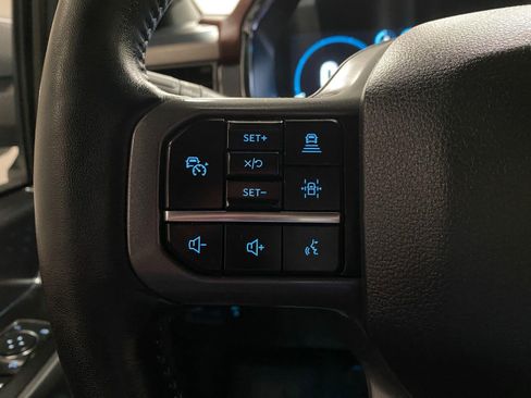 Used 2022 Ford F150 Lariat w/ Equipment Group 502A High AWD/4WD image 17