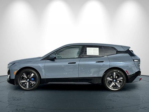 Used 2024 BMW iX xDrive50 w/ Sport Package image 7