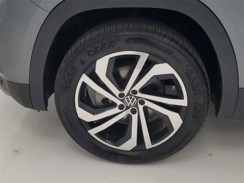 Used 2023 Volkswagen Atlas SEL image 8