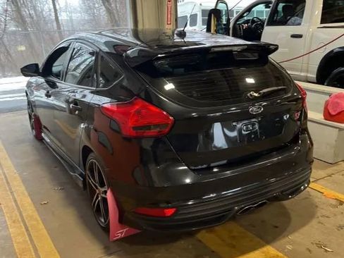 Used 2015 Ford Focus ST w/ Equipment Group 401A image 3