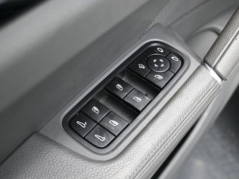 Certified 2023 Porsche Cayenne Platinum Edition AWD/4WD image 9