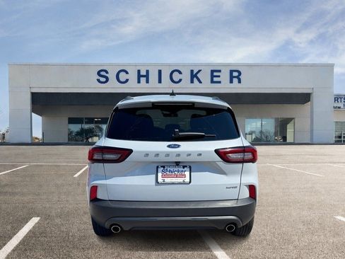 Used 2025 Ford Escape ST-Line AWD/4WD image 4