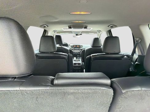 Used 2022 Honda Pilot Touring image 29