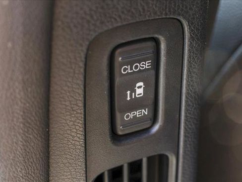 Used 2018 Honda Odyssey EX-L image 22