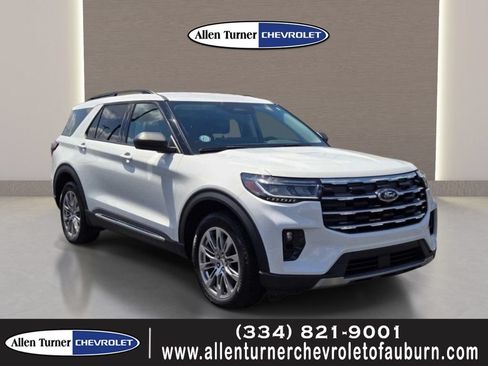 Used 2025 Ford Explorer Active w/ Active Comfort Package AWD/4WD image 1