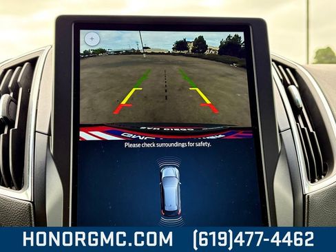 Used 2024 Ford Edge Titanium image 36