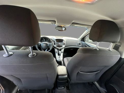 Used 2015 Chevrolet Cruze LT image 18